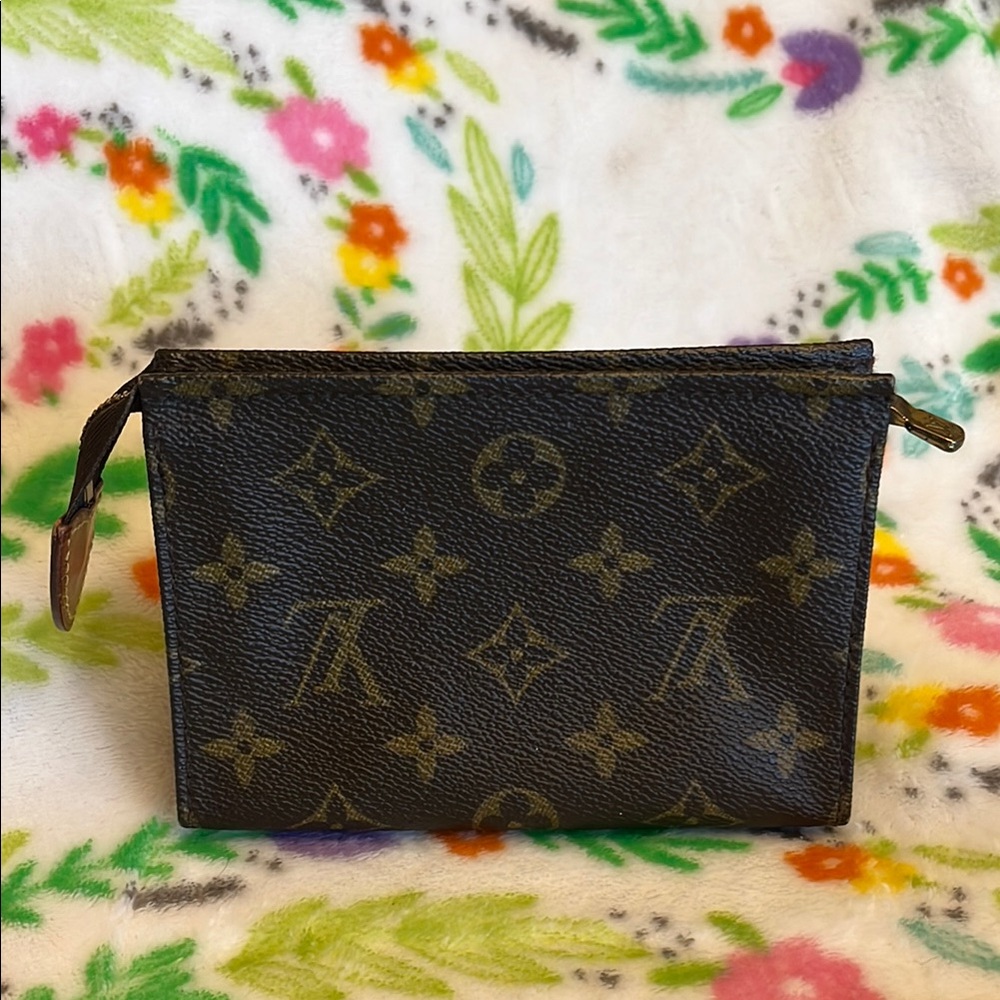 Louis Vuitton Brown and Tan Monogram Pouch